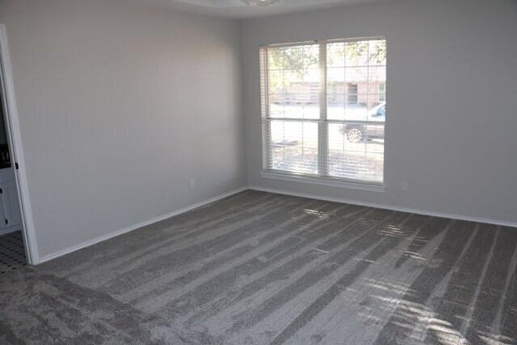 Image 9 of property listing at 4802 Royal Oak Drive, San Angelo, TX 76904