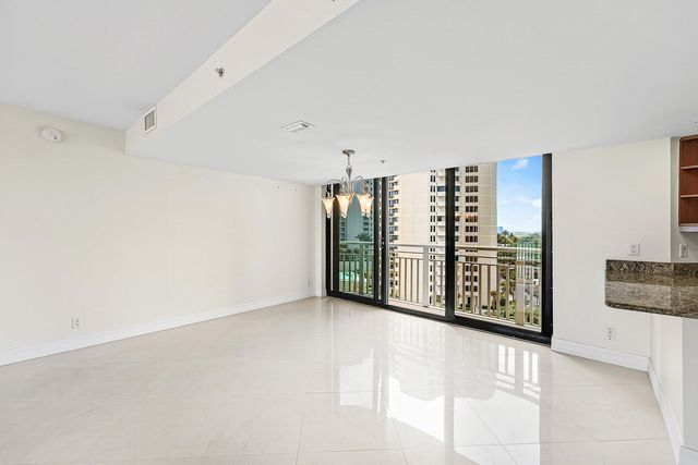 3000 N Ocean Drive 8-f, Singer Island, FL 33404