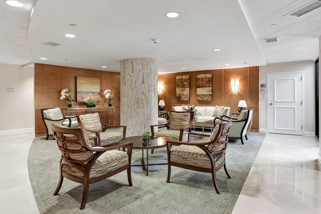 3000 N Ocean Drive 8-f, Singer Island, FL 33404