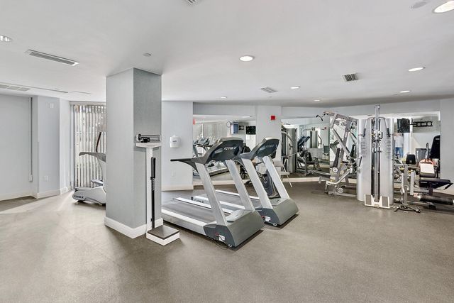 3000 N Ocean Drive 8-f, Singer Island, FL 33404