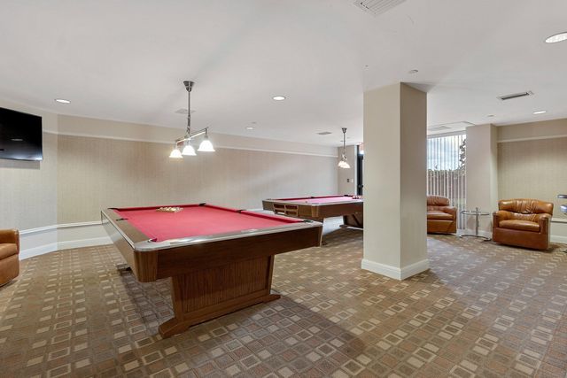 3000 N Ocean Drive 8-f, Singer Island, FL 33404