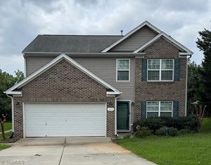 494 Shady Grove Court, Winston-salem, NC 27103