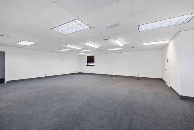 113 Terrace Hall Ave 1, Burlington, MA 01803