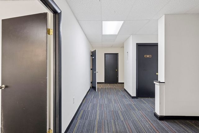 113 Terrace Hall Ave 1, Burlington, MA 01803