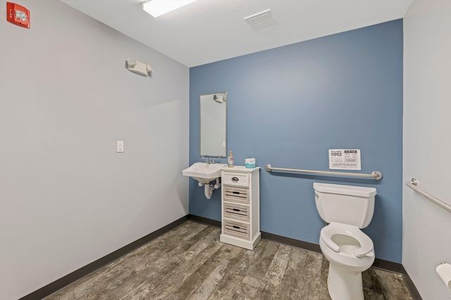 113 Terrace Hall Ave 1, Burlington, MA 01803