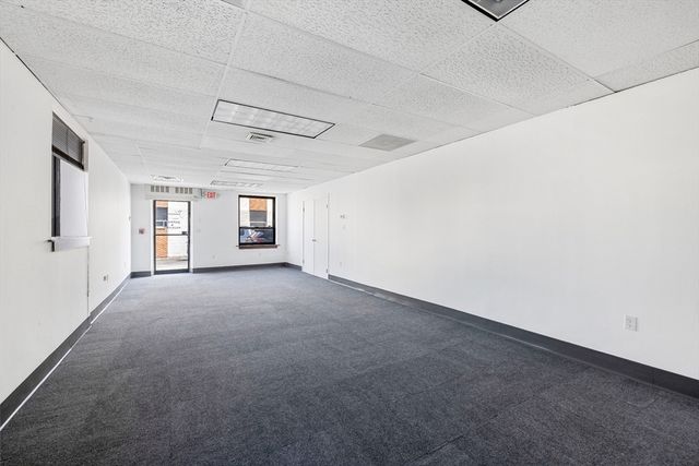 113 Terrace Hall Ave 1, Burlington, MA 01803