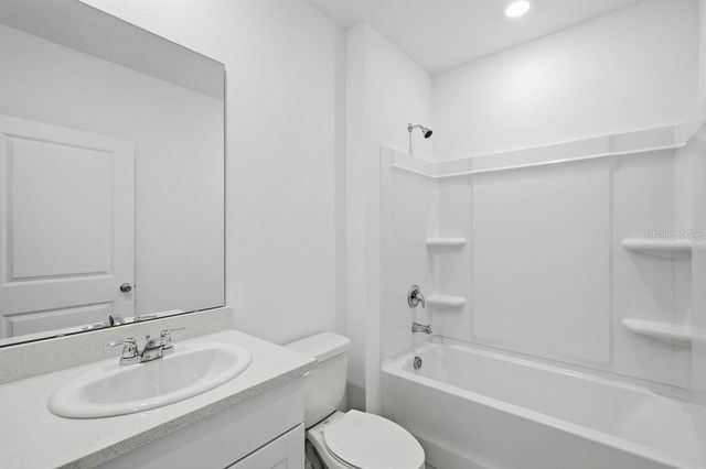 7476 SANDSTONE DRIVE, Groveland, FL 34736