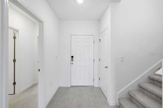 7476 SANDSTONE DRIVE, Groveland, FL 34736