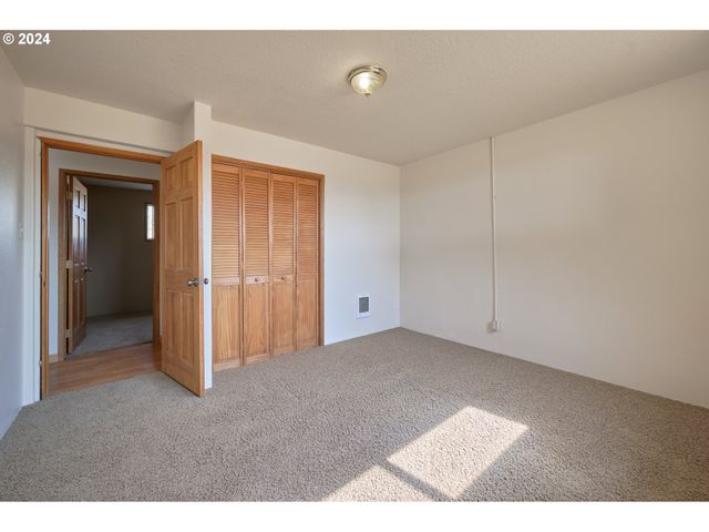 9463 Nw MOUNTAIN VIEW ACRES Rd, Prineville, OR 97754