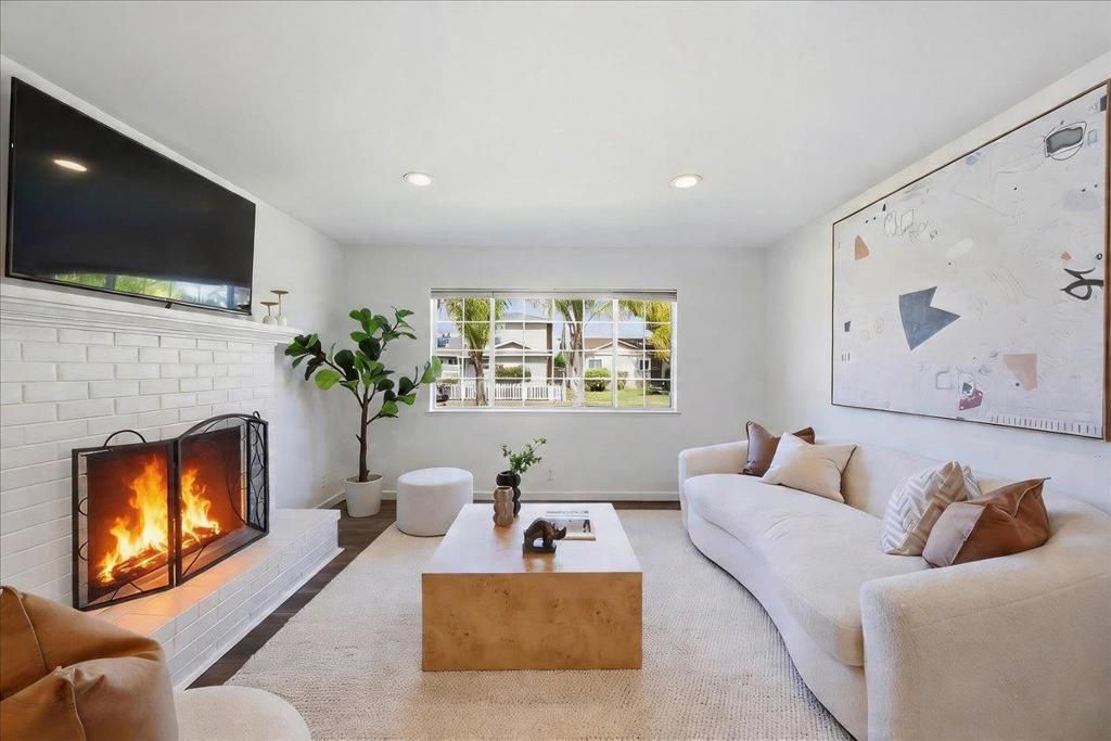 Image 7 of property listing at 4295 Jan Way, San Jose, CA 95124