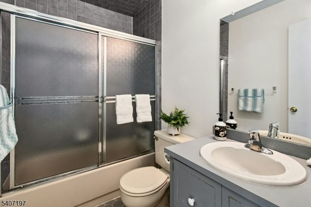 39 Yarmouth, Scotch Plains Twp., NJ 07076