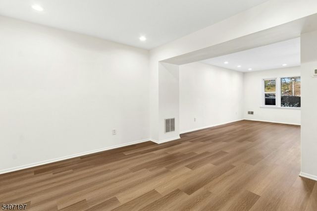 39 Yarmouth, Scotch Plains Twp., NJ 07076