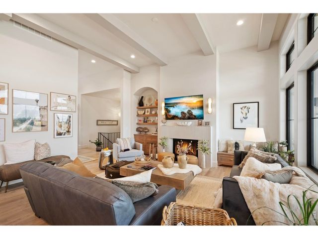 951 Warbling Dr, Windsor, CO 80550