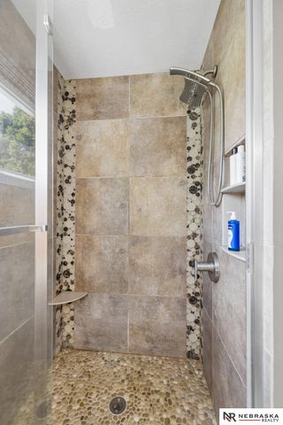 6530 Courtney Circle, Lincoln, NE 68516