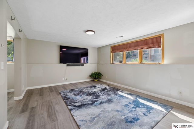 6530 Courtney Circle, Lincoln, NE 68516