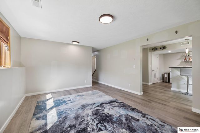 6530 Courtney Circle, Lincoln, NE 68516