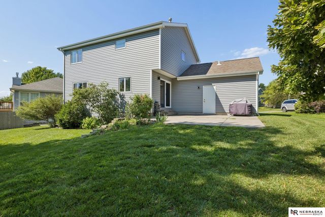 6530 Courtney Circle, Lincoln, NE 68516