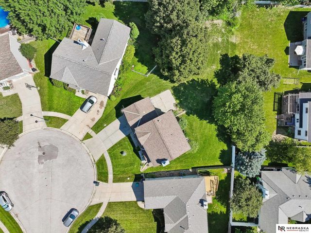 6530 Courtney Circle, Lincoln, NE 68516