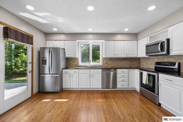 6530 Courtney Circle, Lincoln, NE 68516