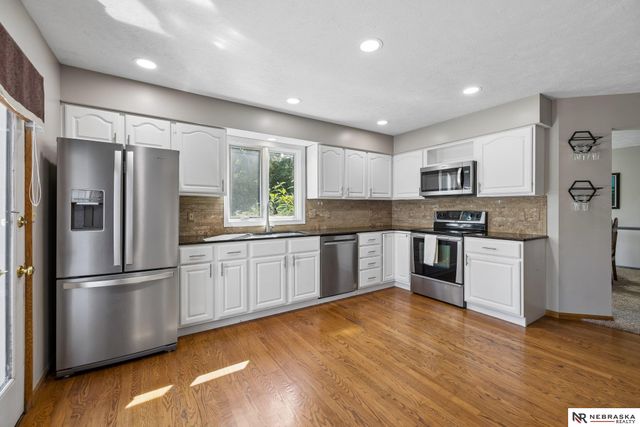 6530 Courtney Circle, Lincoln, NE 68516