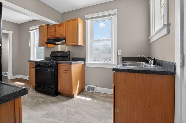 740 Punta Gorda Ave, East Mckeesport, PA 15035