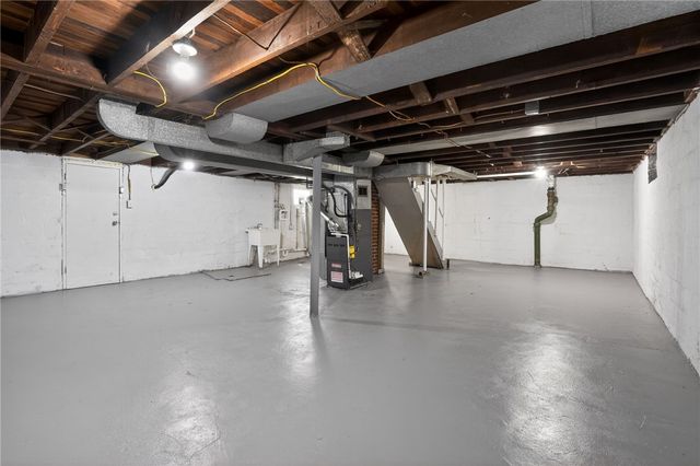 740 Punta Gorda Ave, East Mckeesport, PA 15035