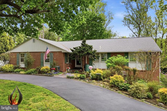 1811 SHARON RD, Jenkintown, PA 19046