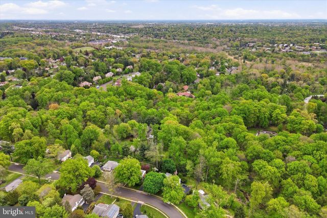 1811 SHARON RD, Jenkintown, PA 19046
