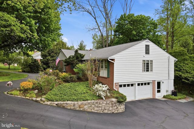 1811 SHARON RD, Jenkintown, PA 19046