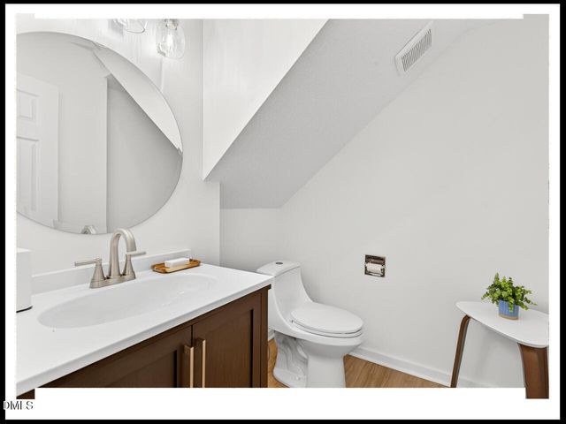 106 Barbee Court, Carrboro, NC 27510