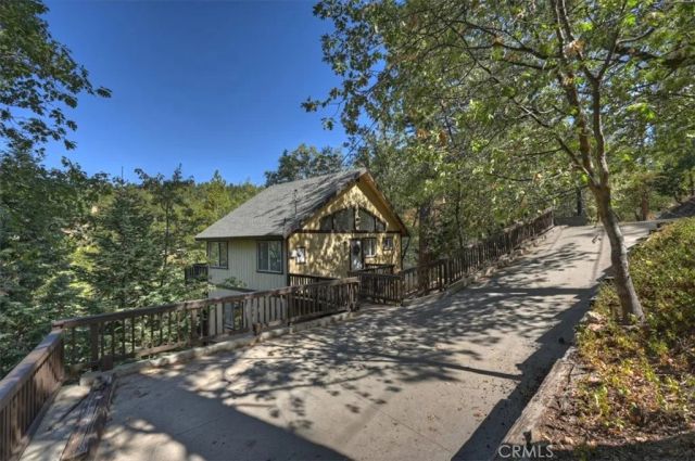 2734 Preston, Running Springs, CA 92382