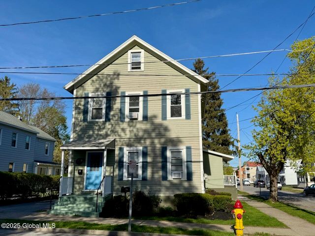 74 Walnut Street, Saratoga Springs, NY 12866