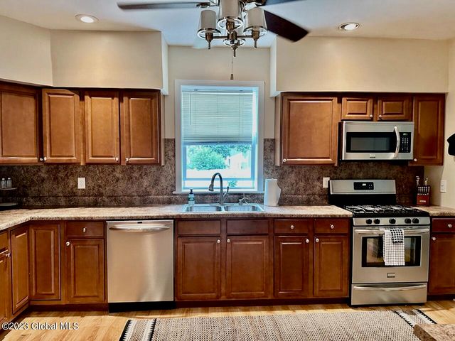 74 Walnut Street, Saratoga Springs, NY 12866