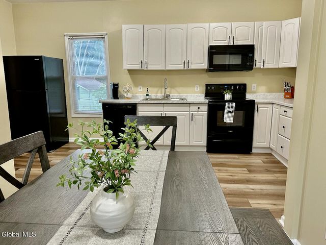 74 Walnut Street, Saratoga Springs, NY 12866