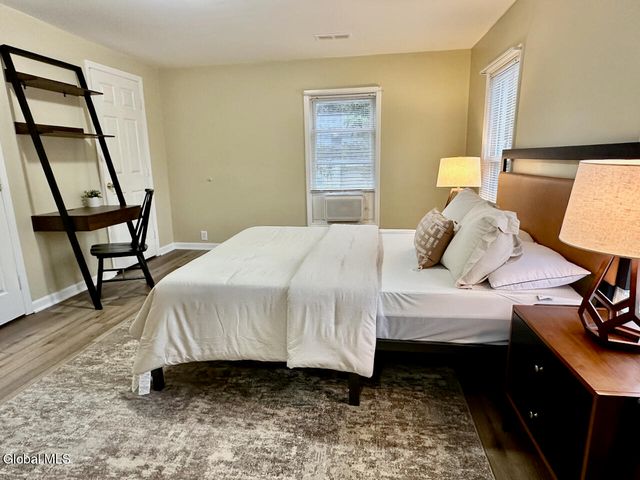 74 Walnut Street, Saratoga Springs, NY 12866