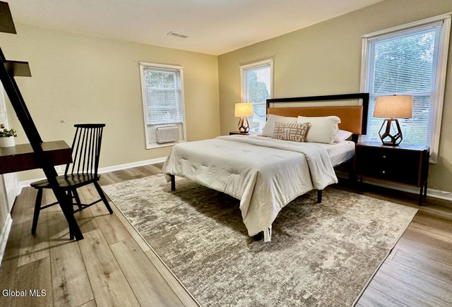 74 Walnut Street, Saratoga Springs, NY 12866