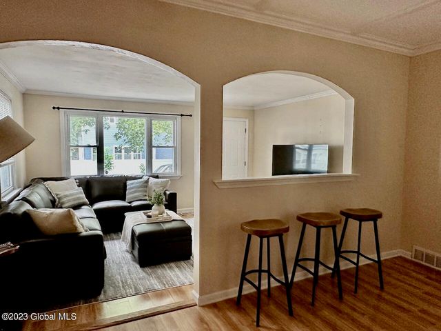 74 Walnut Street, Saratoga Springs, NY 12866