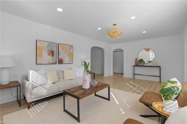 2914 Woodland Ave AVE, Norfolk, VA 23504