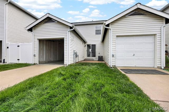 821 Brookmead Drive, O'fallon, MO 63366