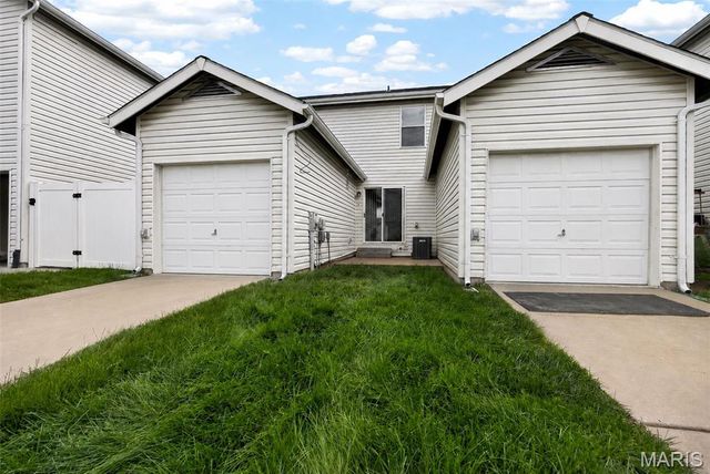 821 Brookmead Drive, O'fallon, MO 63366