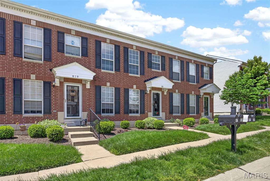 821 Brookmead Drive, O'fallon, MO 63366