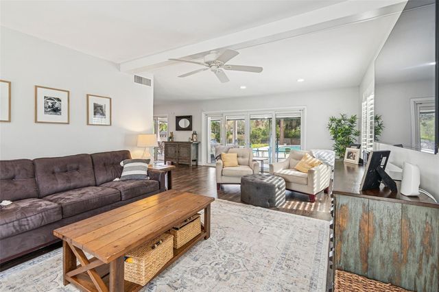 11713 PHOENIX CIRCLE, Tampa, FL 33618