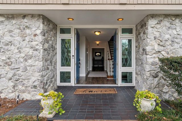 11713 PHOENIX CIRCLE, Tampa, FL 33618