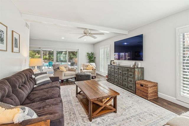 11713 PHOENIX CIRCLE, Tampa, FL 33618