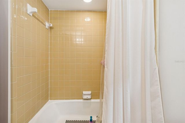 11713 PHOENIX CIRCLE, Tampa, FL 33618