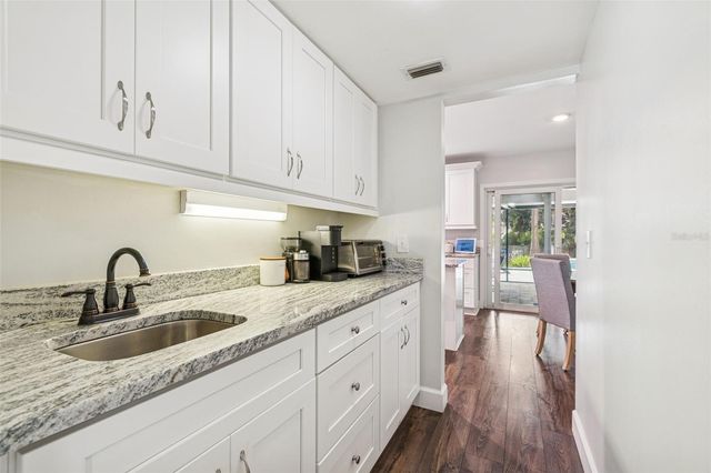 11713 PHOENIX CIRCLE, Tampa, FL 33618