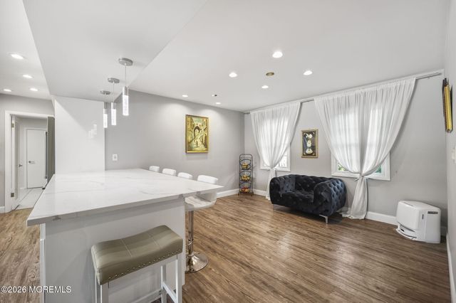 4 Canadian Woods Road, Marlboro, NJ 07746