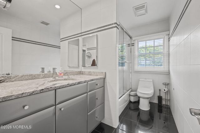 4 Canadian Woods Road, Marlboro, NJ 07746