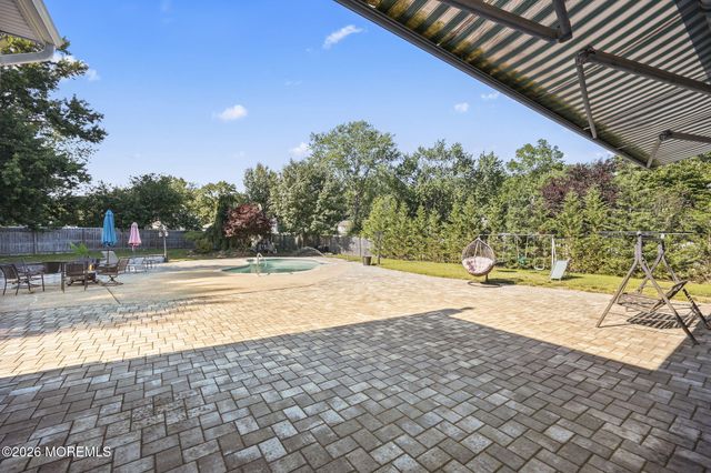 4 Canadian Woods Road, Marlboro, NJ 07746