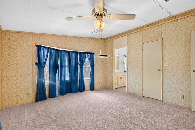 9107 34TH AVENUE E, Palmetto, FL 34221